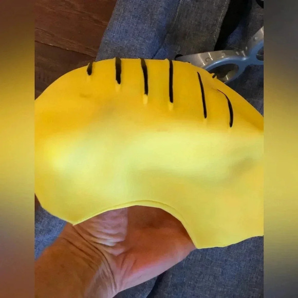 Kids Unisex Minions Costume Overalls/yellow Shirt onesie size Small - Picture 6 of 7